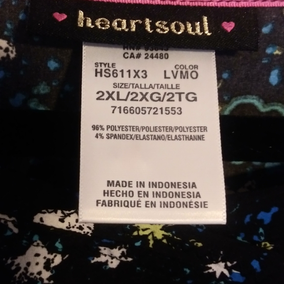 Heartsoul scrub top - Picture 2 of 4